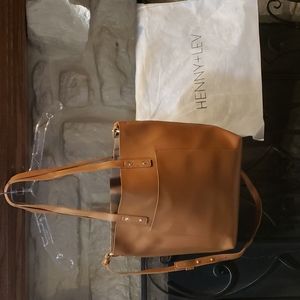 NWOT'S Henny + Lev vegan leather 2 in 1 Everyday Tote in camel with dust cover